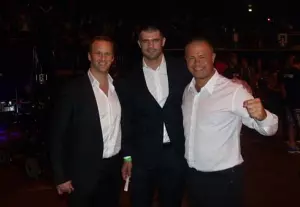 Daniël Ghita met Pierre Andurand (die linker) en Bas Boon (die met de grootste grijns)